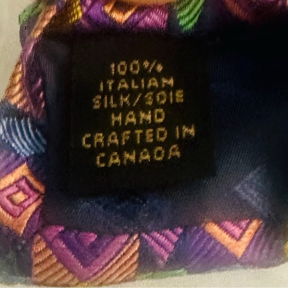 Dion Signature Silk Tie Geometric Print Handcrafted Canada EUC Quiet Luxury Prep - Picture 4 of 5